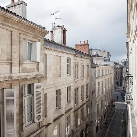 Apartment Rue Neuve With Elevator