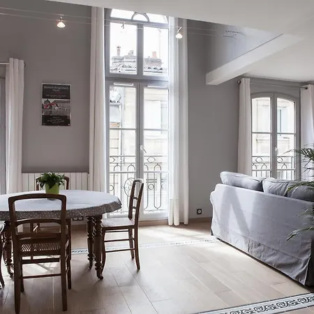 Apartment Rue Neuve With Elevator Bordeaux